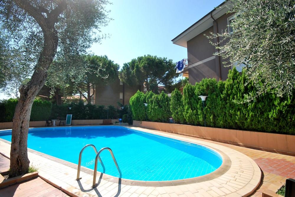 Residence Orchidea Diano Marina Kültér fotó